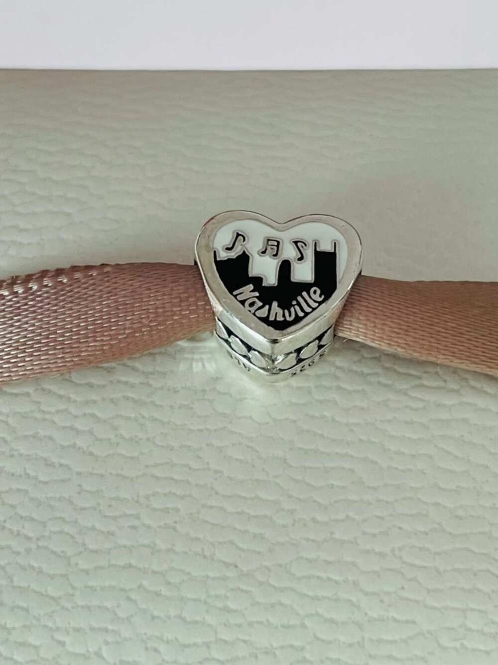 Pandora Nashville Guitar Exclusive Dangle Charm - Picture 4 of 4